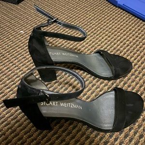 Stuart Weitzman Nearlynude sandal US5.5